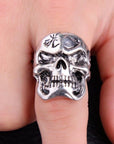 Bague Skull Gravé en Acier