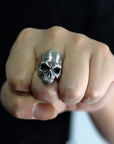 Bague Tête de Mort Antique