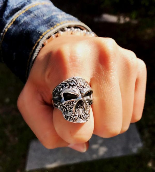 Bague Tête de Mort Éclat Sombre