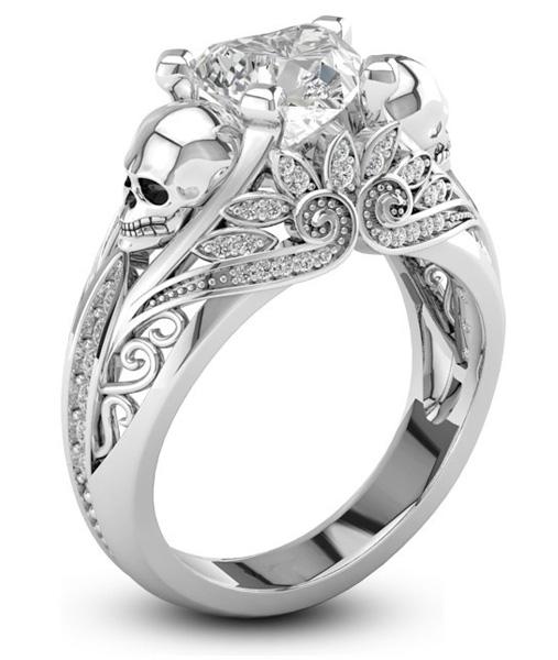Bague Tête de Mort Royale