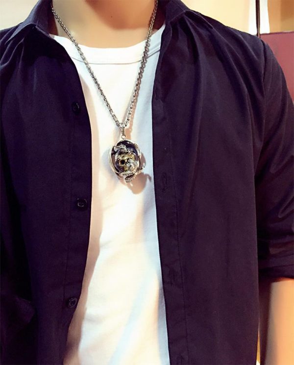 Collier Tête de mort Et Dragon Mythique