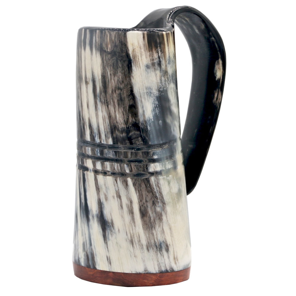 Chope à Boire Avec Gravures En Corne De Bœuf