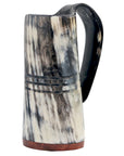 Chope à Boire Avec Gravures En Corne De Bœuf